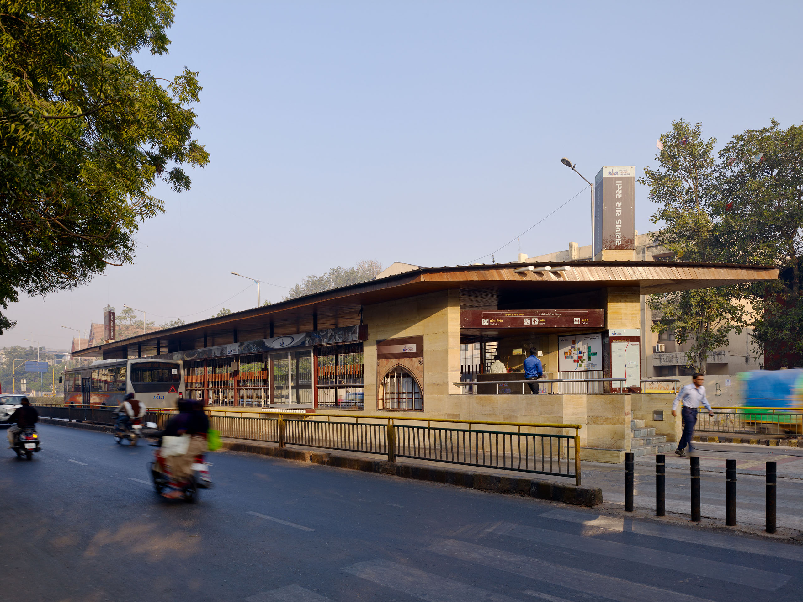 E14492 Alpa 042515 j2560